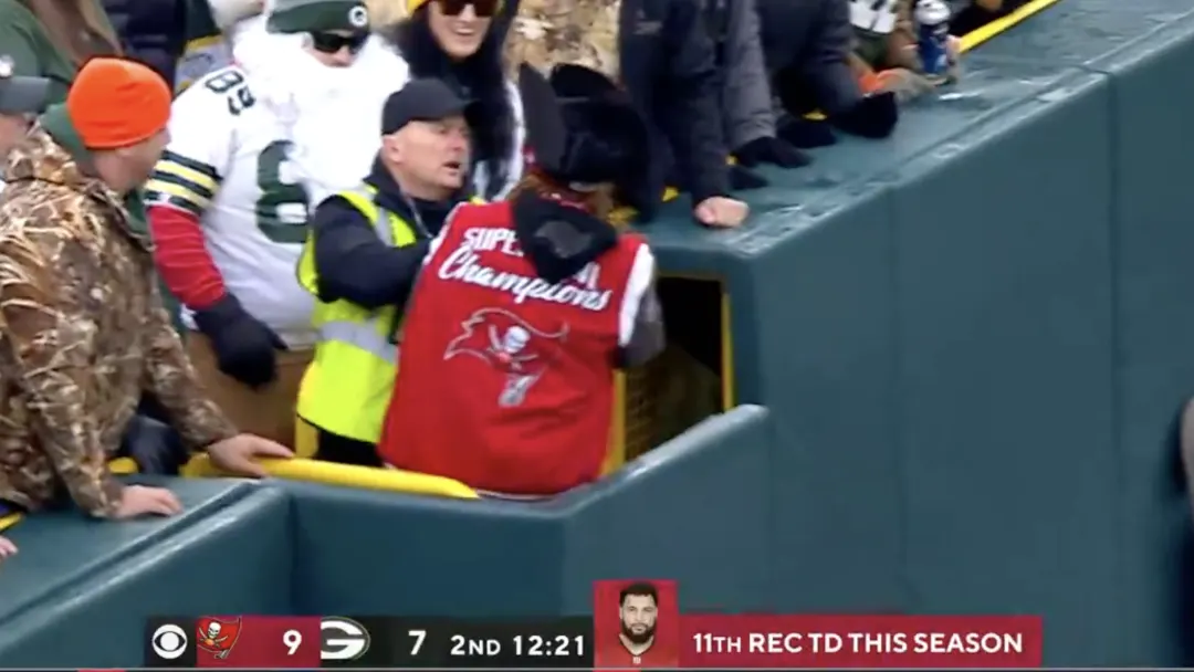 SAD NEWS: Packers Security Guard Not Happy With packers top player.