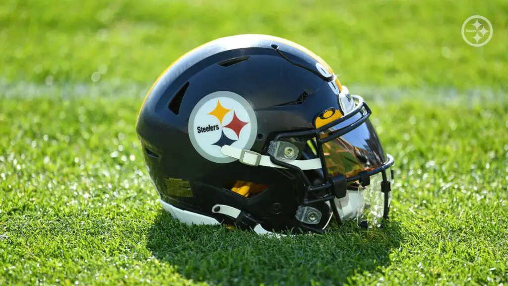 BREAKING NEWS: Pittsburgh Steelers top Player Posts a Racial Tweet…