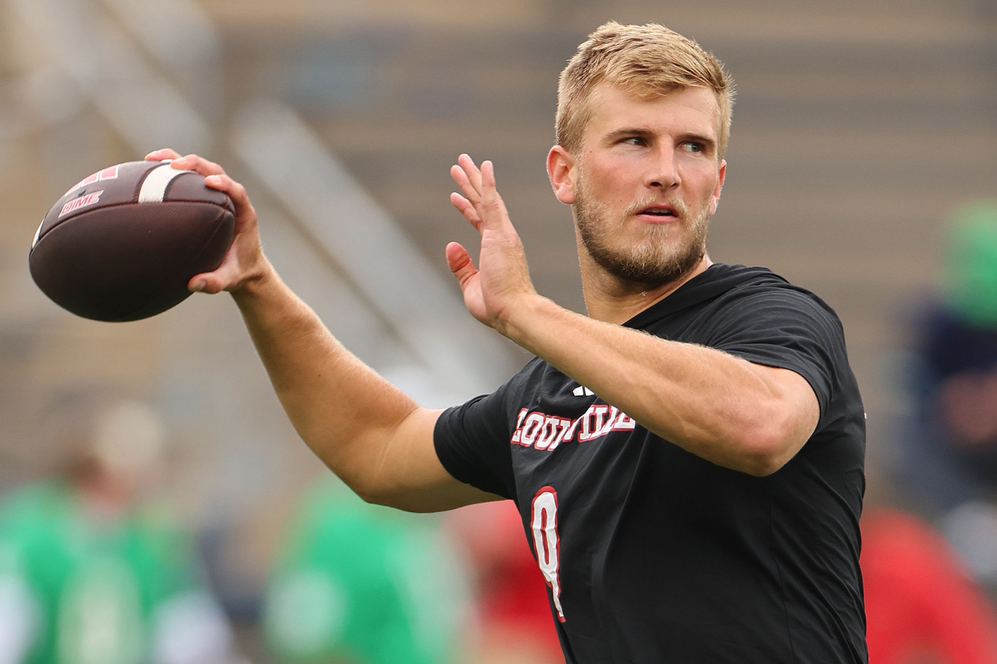 Auburn Tigers Land Key Transfer Quarterback Tyler Shough from Louisville Cardinals